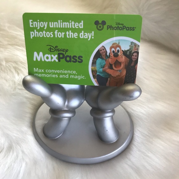 Disney Other - Disney Mickey Business Card Holder